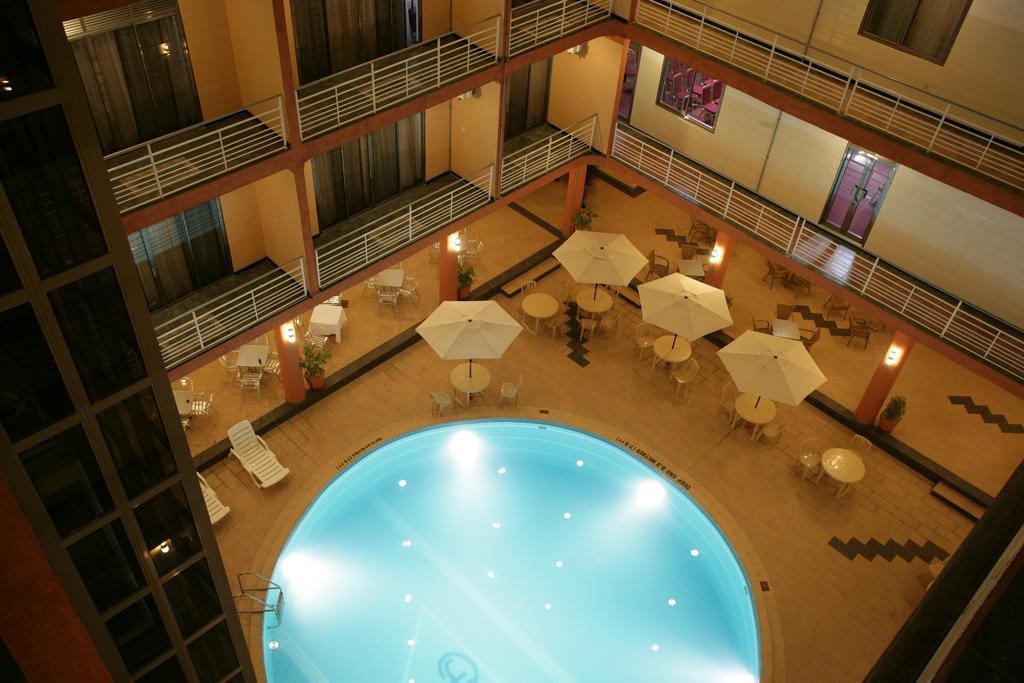 Hotel Triangle Kampala Extérieur photo