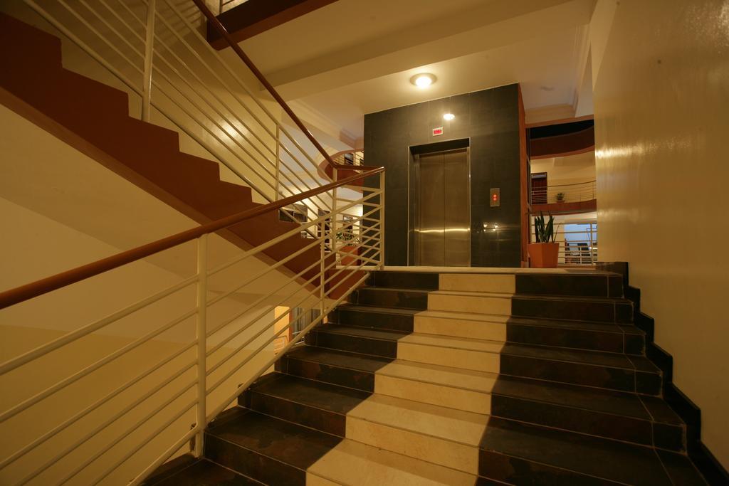 Hotel Triangle Kampala Extérieur photo